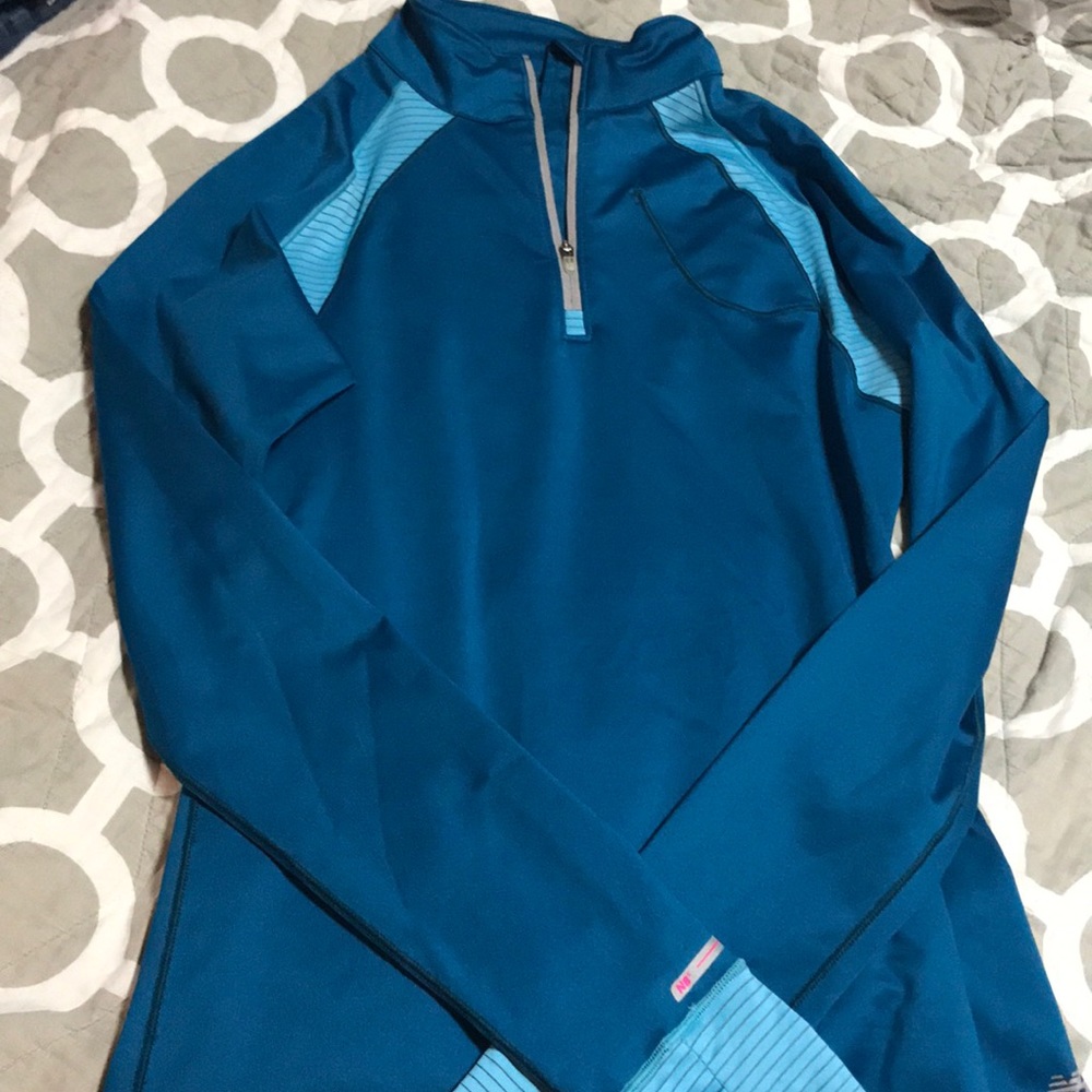 QUARTER-ZIP SWEATSHIRT